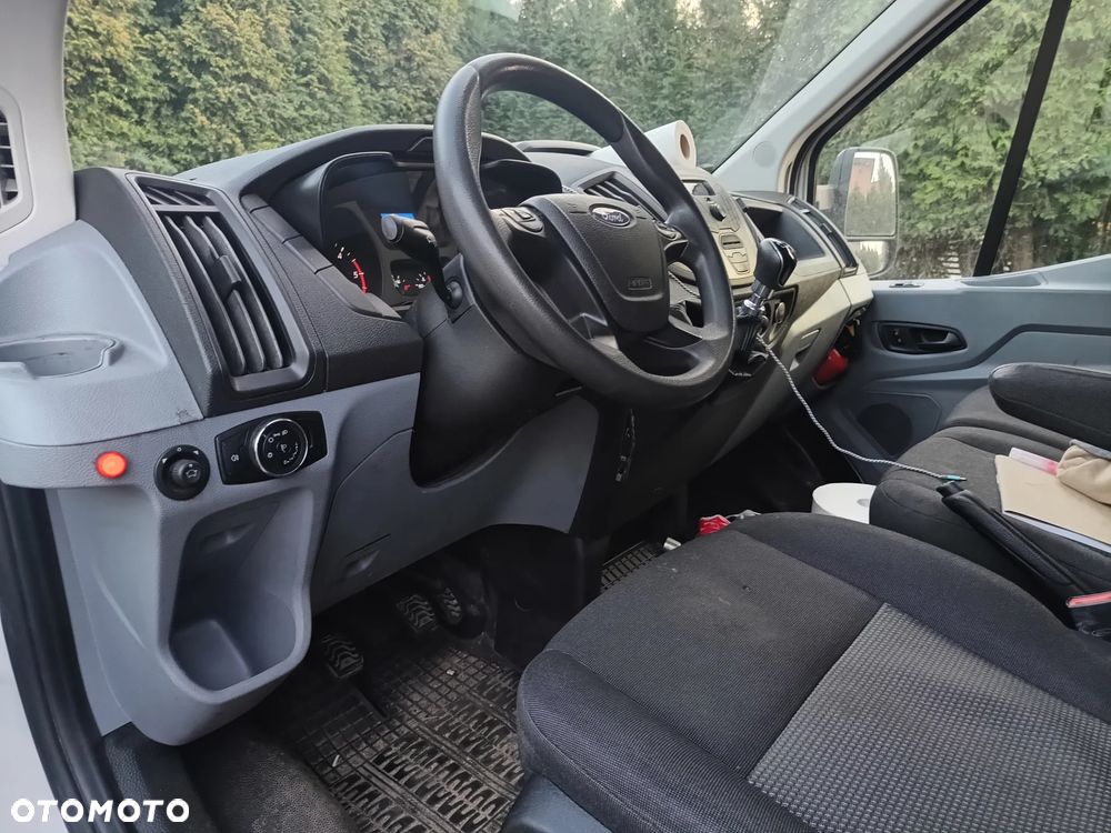 Ford Transit - 17