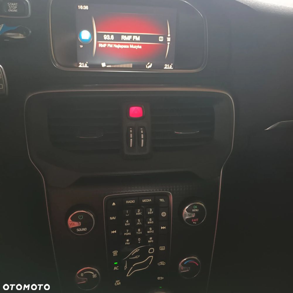 Volvo V40 - 19