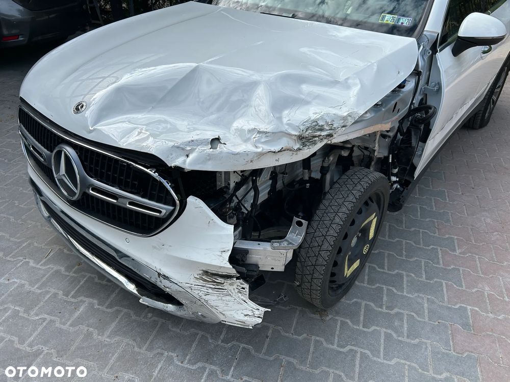 Mercedes-Benz GLC 300 4Matic 9G-TRONIC Edition Avantgarde - 8