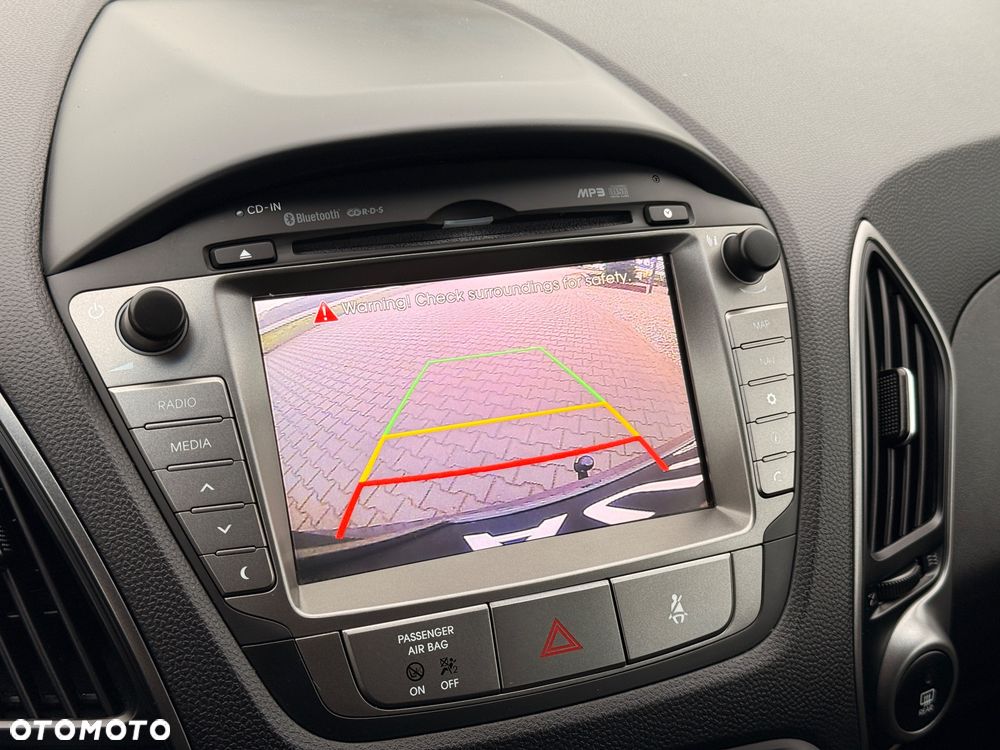 Hyundai ix35 1.6 2WD Fifa World Cup Edition - 24