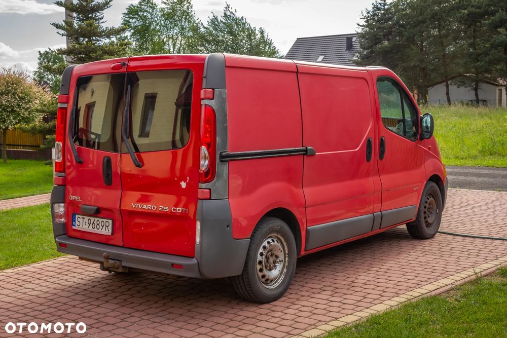 Opel Vivaro - 2