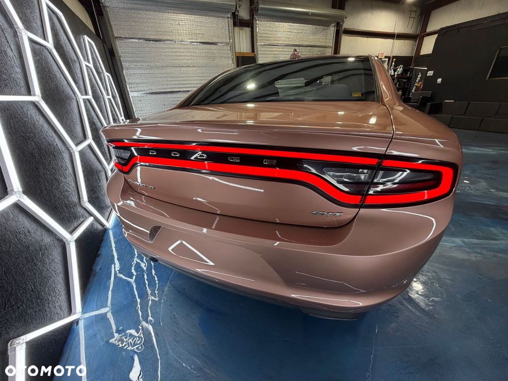 Dodge Charger - 10