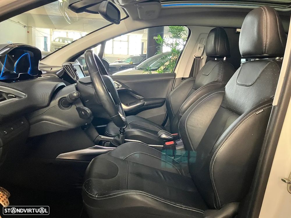 Peugeot 2008 1.6 e-HDi Allure - 15