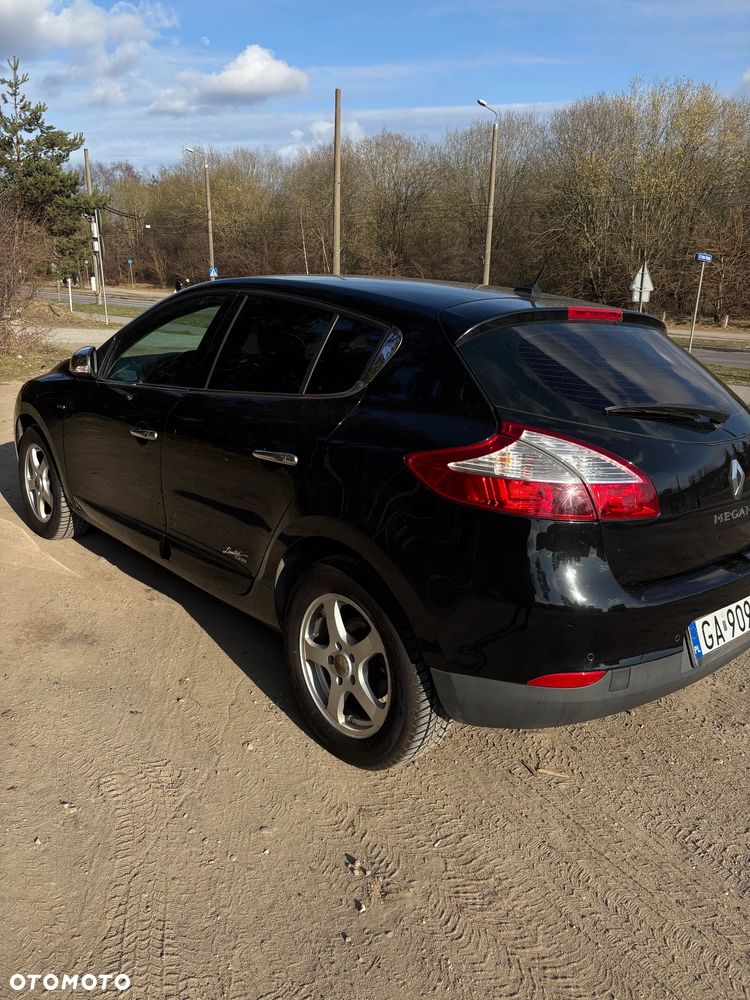 Renault Megane ENERGY TCe 130 Start & Stop Bose Edition - 3