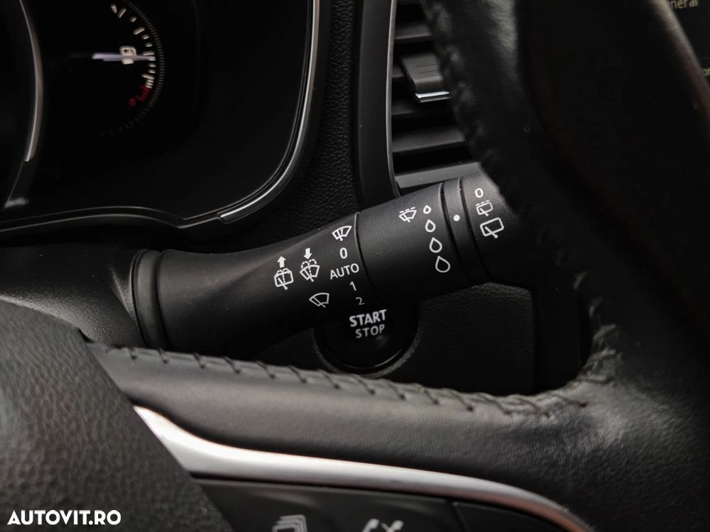 Renault Megane Blue dCi 116 EDC Zen - 18