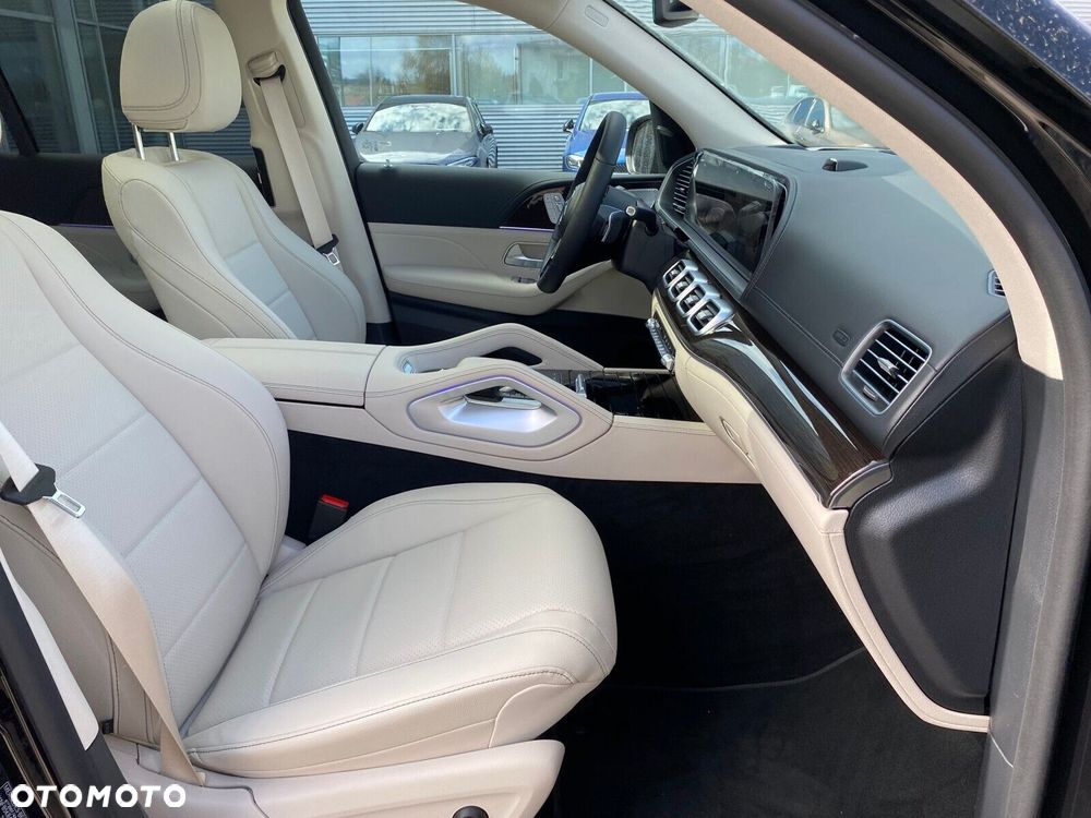 Mercedes-Benz GLE - 23