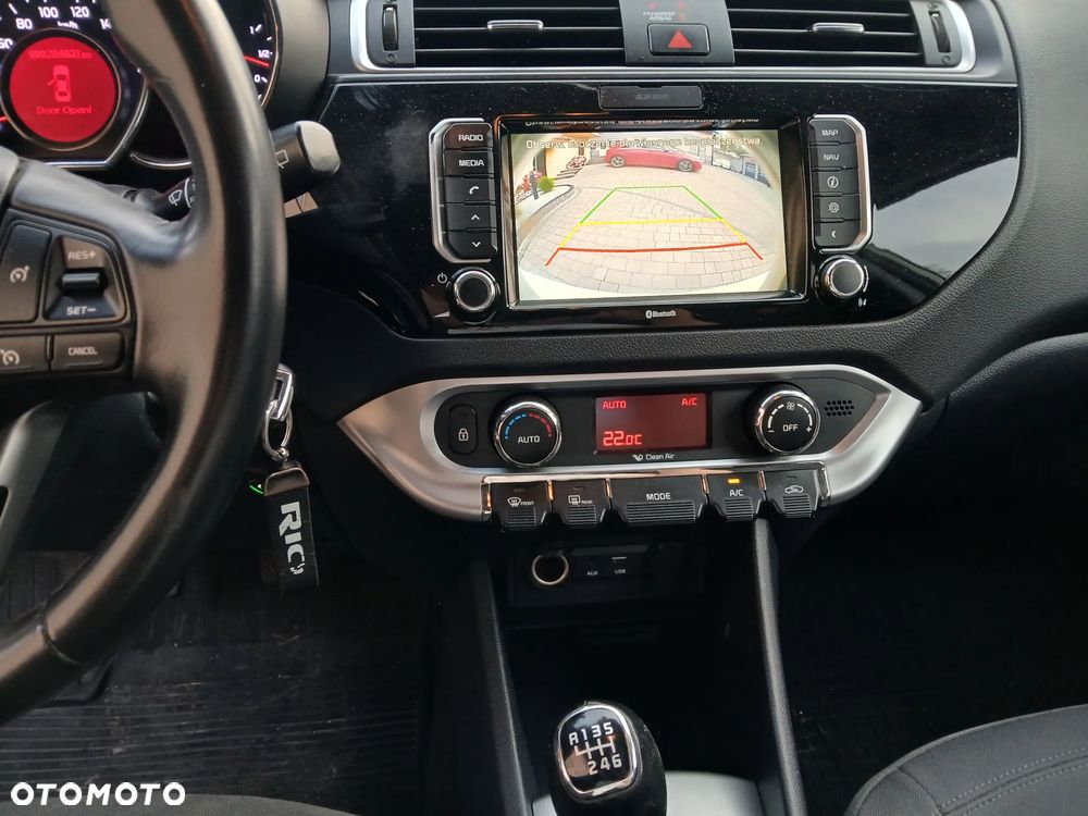 Kia Rio 1.4 L - 13