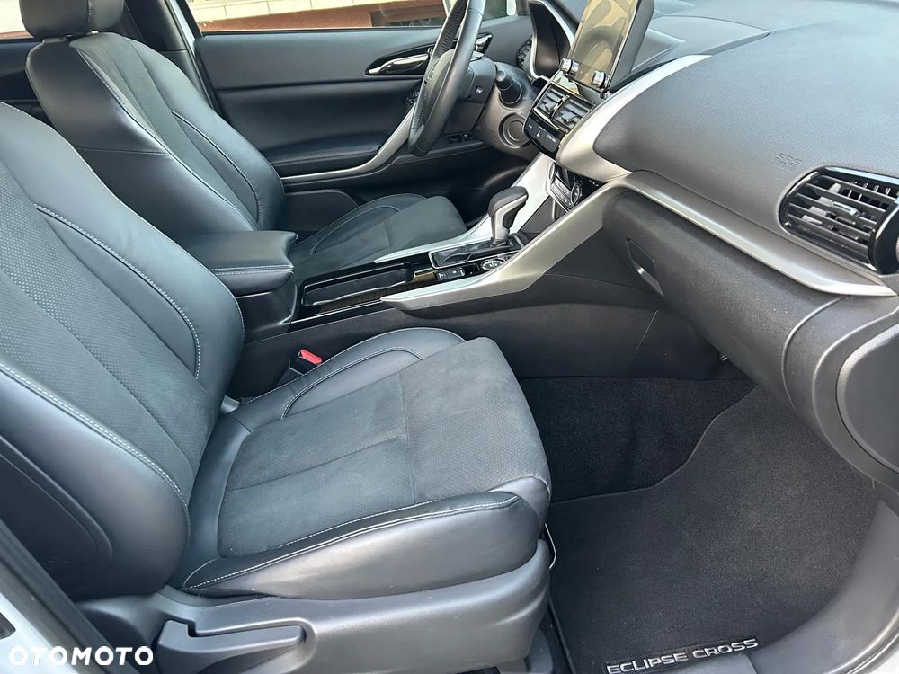 Mitsubishi Eclipse Cross - 10