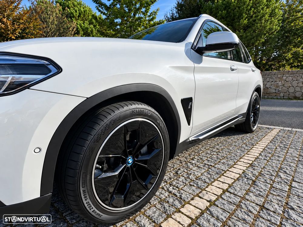 BMW iX3 Impressive - 7