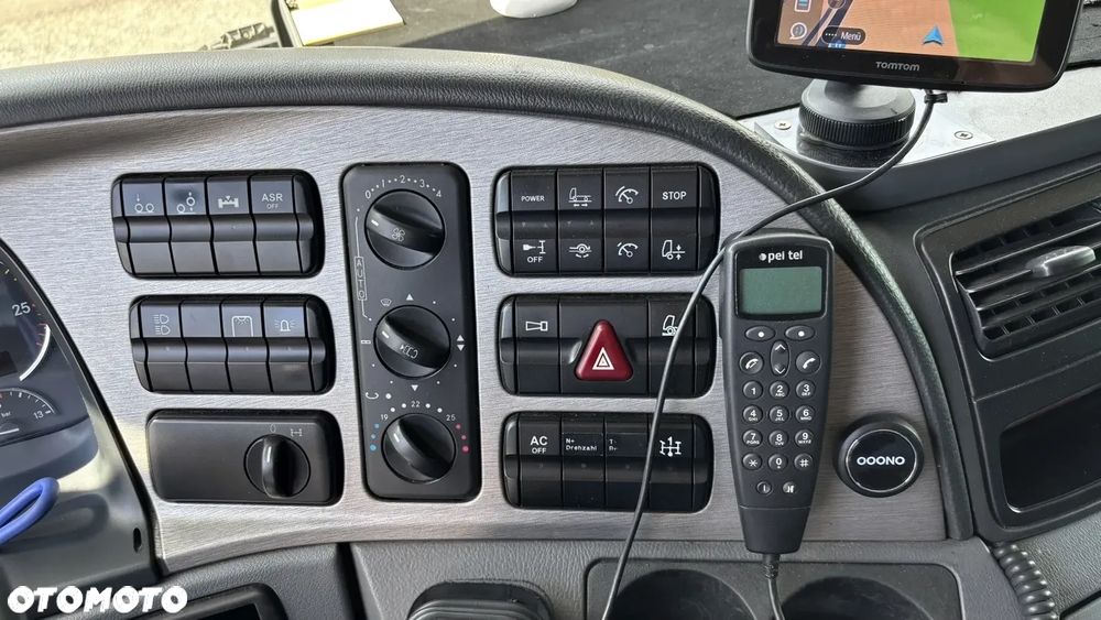 Mercedes-Benz 2548 - 13