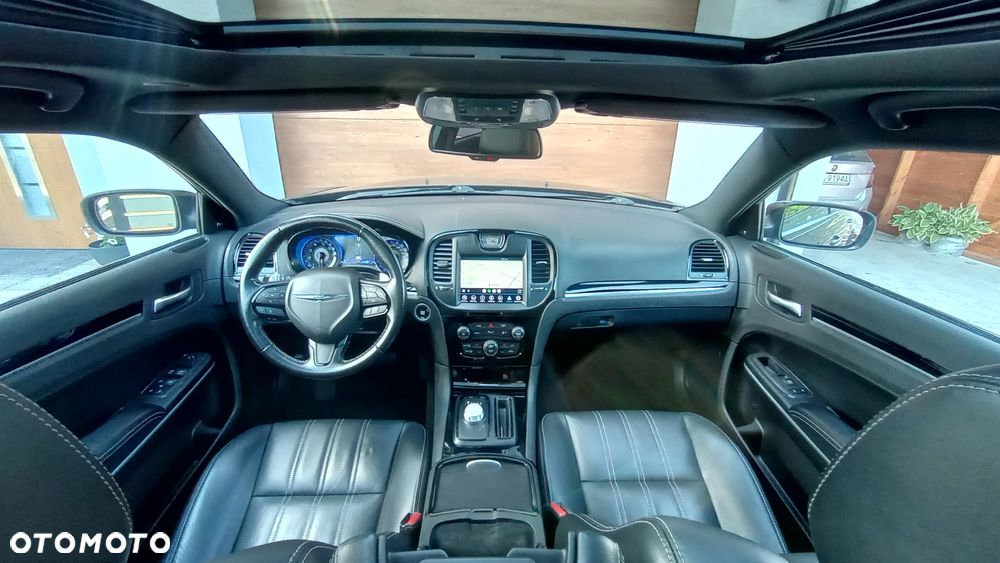 Chrysler 300s - 21