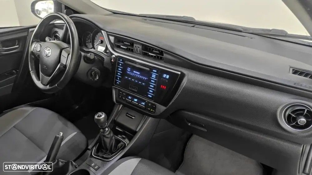 Toyota Auris 1.4 D-4D ACtive - 24