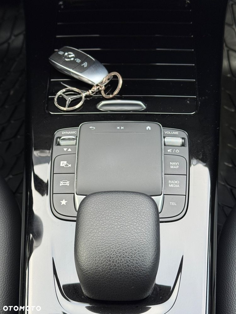 Mercedes-Benz Klasa A 180 Progressive 7G-DCT - 24