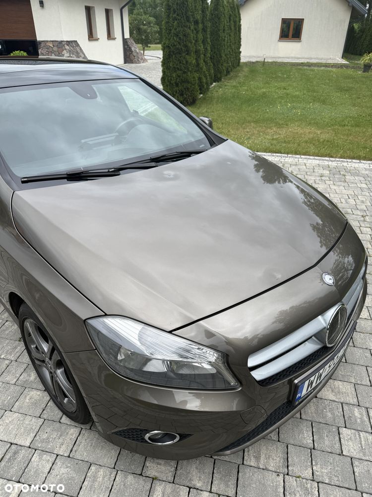 Mercedes-Benz Klasa A 180 (BlueEFFICIENCY) 7G-DCT Urban - 15