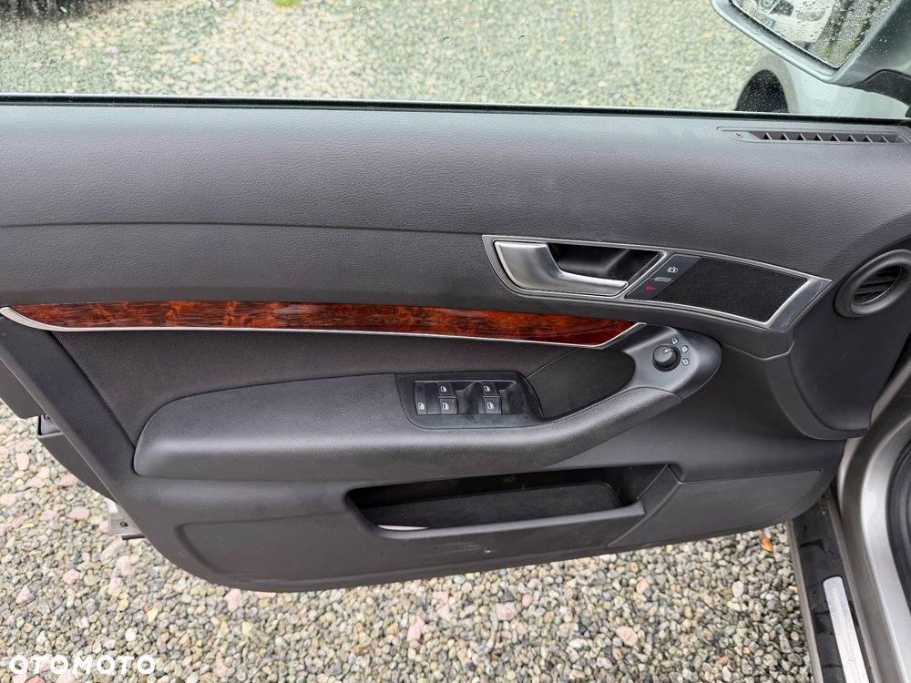 Audi A6 Avant 2.4 - 27