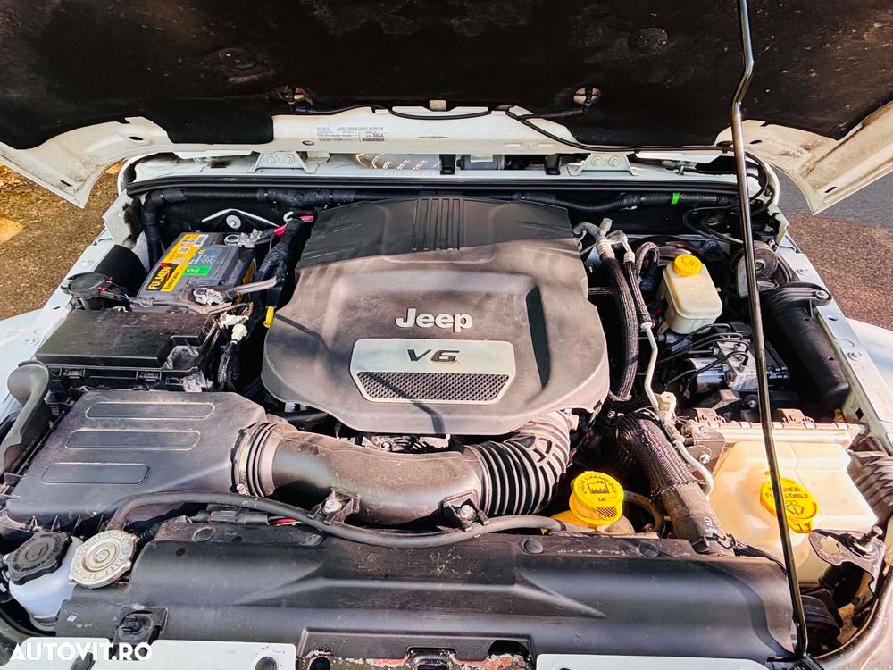 Jeep Wrangler - 13
