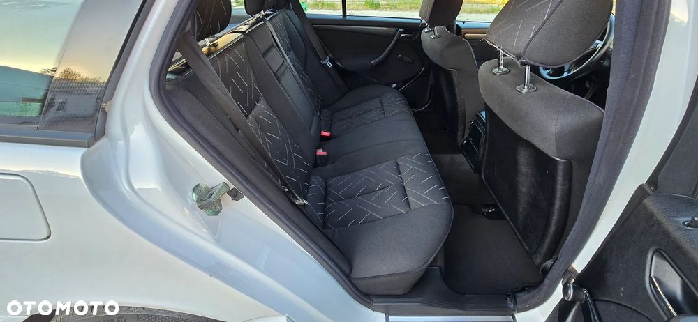 Mercedes-Benz Klasa C - 14