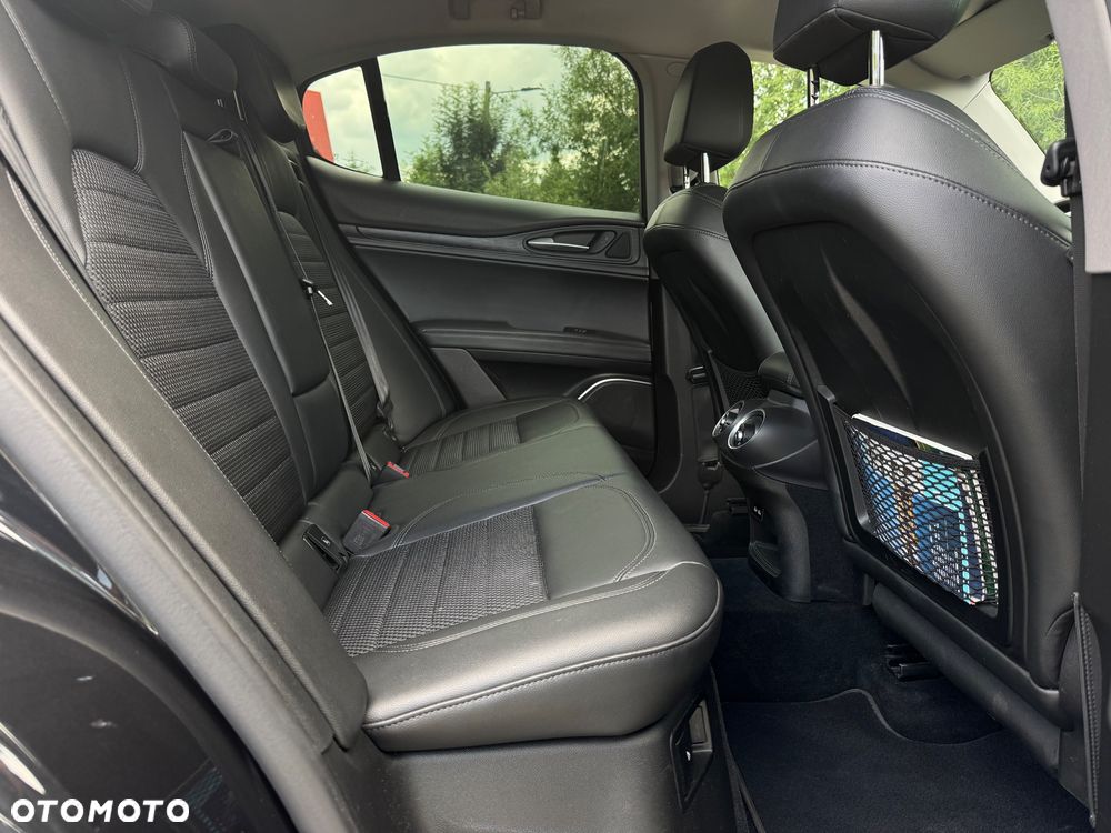 Alfa Romeo Stelvio 2.2 JTDM - 7