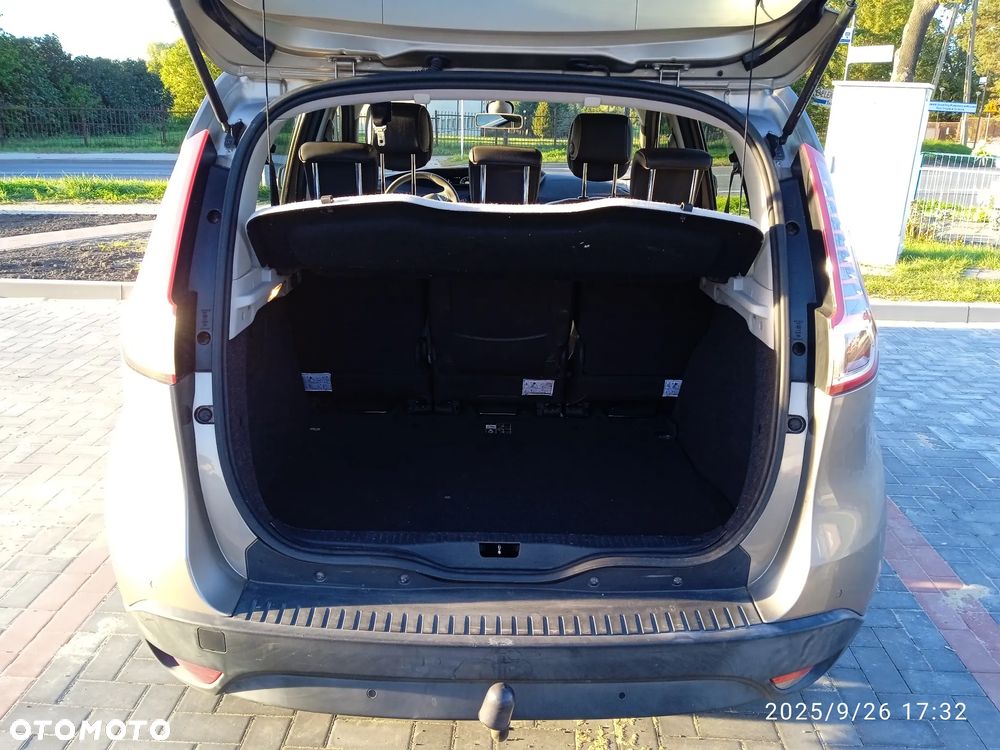 Renault Scenic 1.6 dCi Energy Privilege S&S - 4