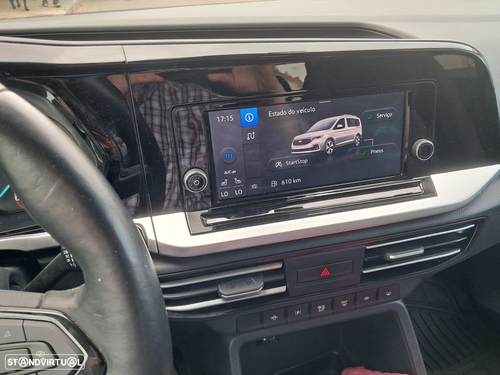 Ford Tourneo Connect Grand 1.5 EcoBoost Active - 4