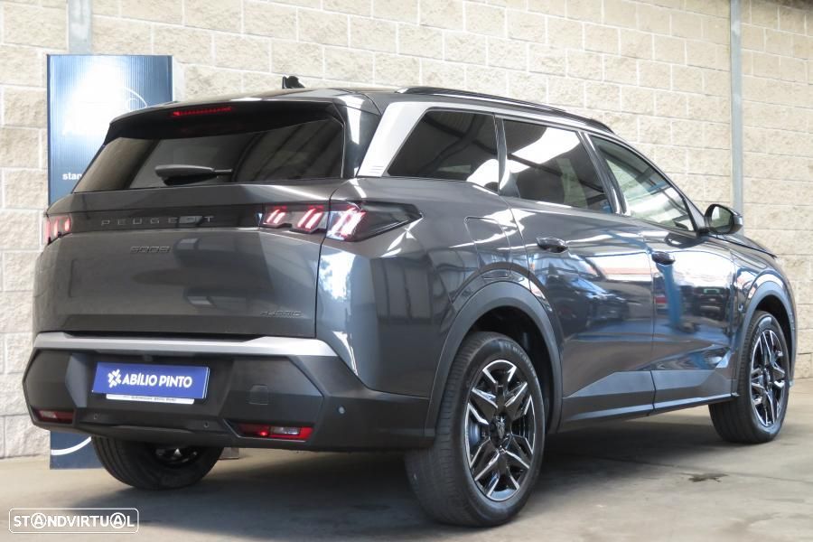 Peugeot 5008 1.2 Hybrid Allure e-DCS6 - 28