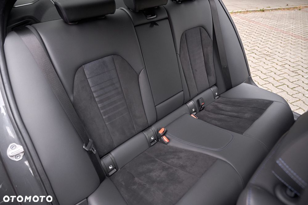 BMW Seria 3 320d xDrive Sport - 27