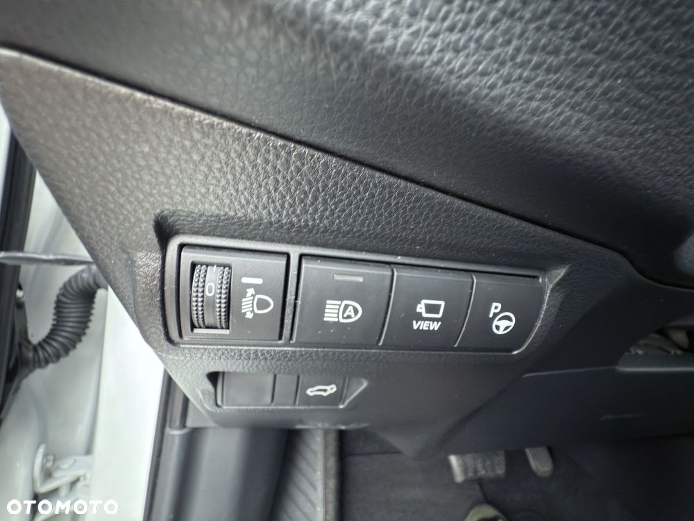 Toyota Corolla Cross 2.0 Hybrid Executive AWD - 15