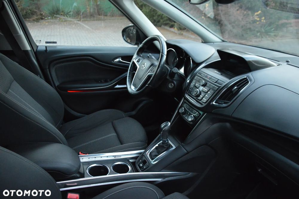 Opel Zafira Tourer 2.0 CDTI Automatik Innovation - 24