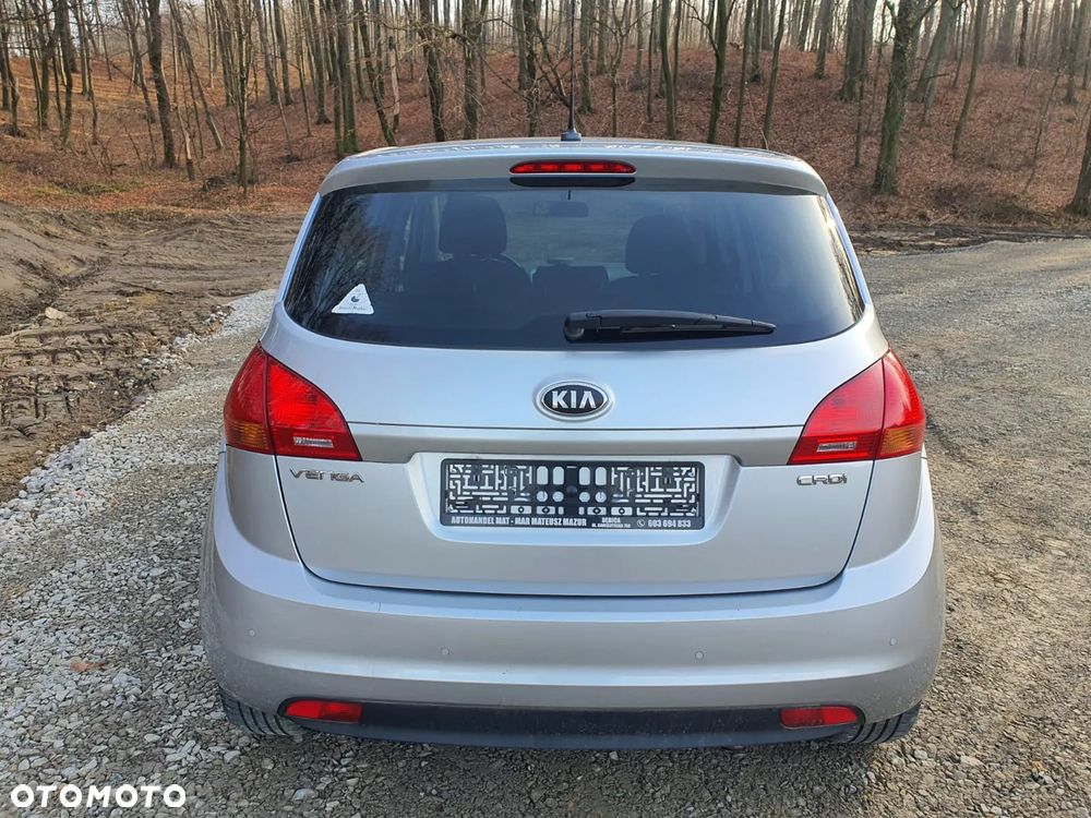 Kia Venga 1.6 CRDi 128 Dream Team Edition - 4