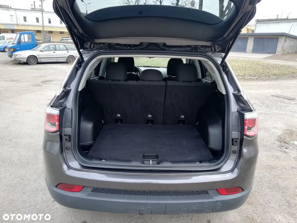 Jeep Compass - 9