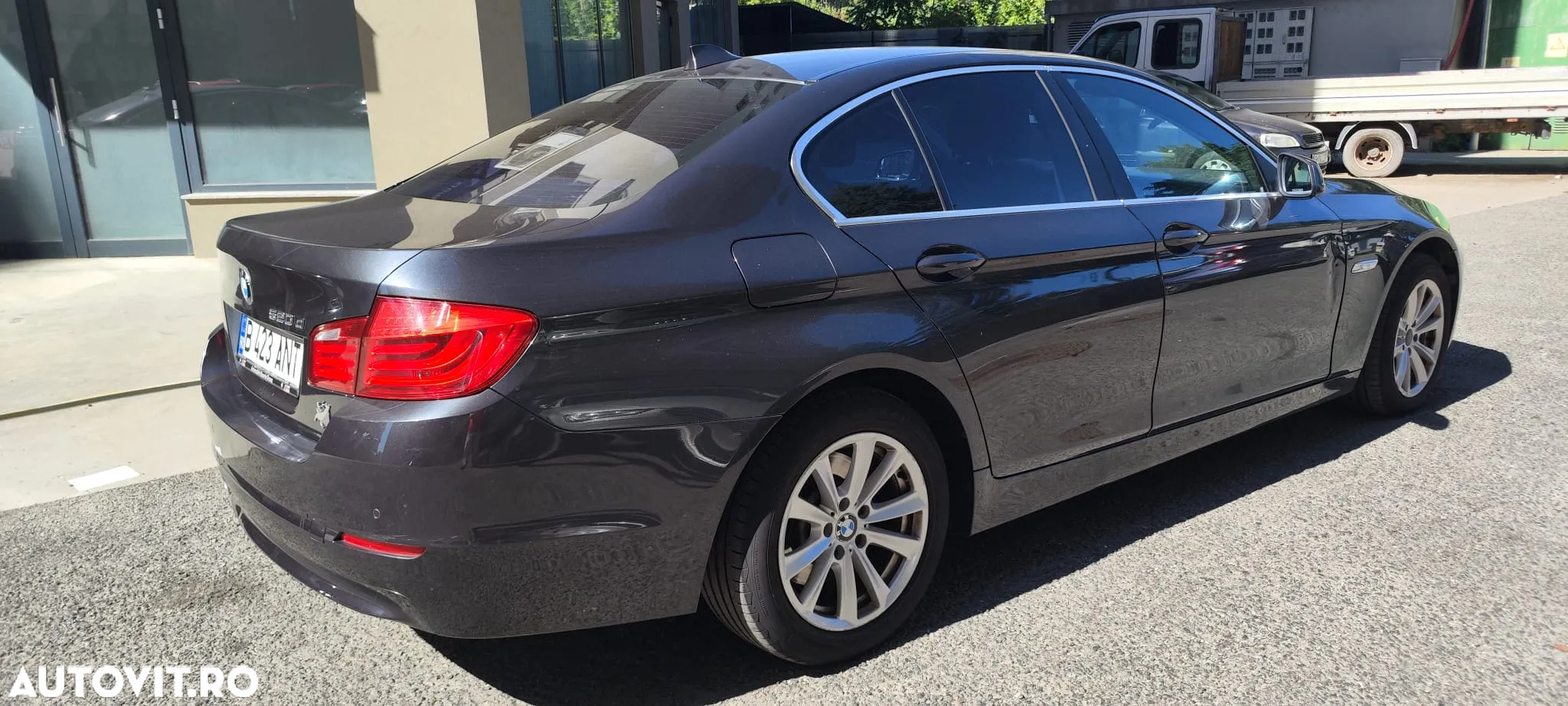 BMW Seria 5 520d Aut. - 7