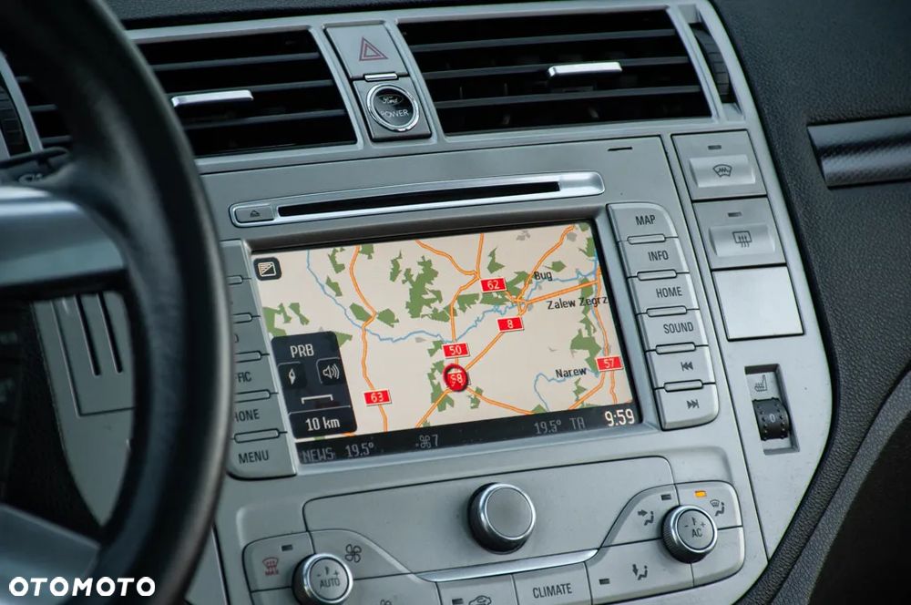 Ford Kuga 2.0 TDCi 4WD Titanium Plus - 35