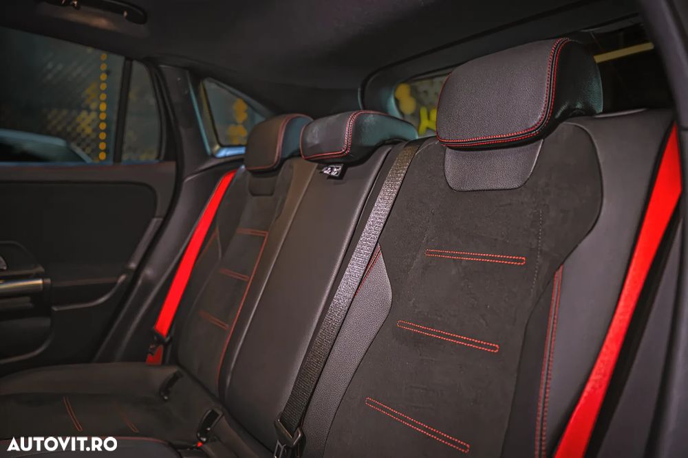 Mercedes-Benz GLA AMG 35 4MATIC Aut. - 15