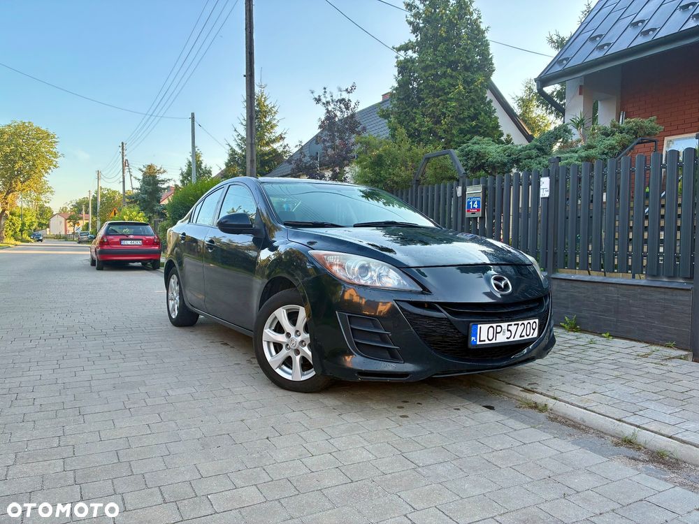 Mazda 3 2.0 Exclusive + - 1