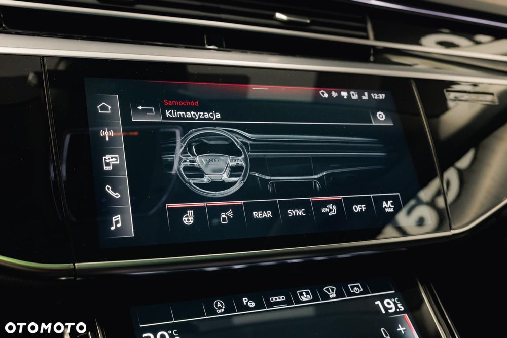Audi S8 - 24