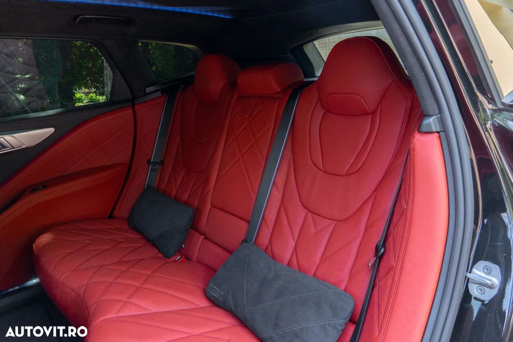 BMW XM 50e - 16