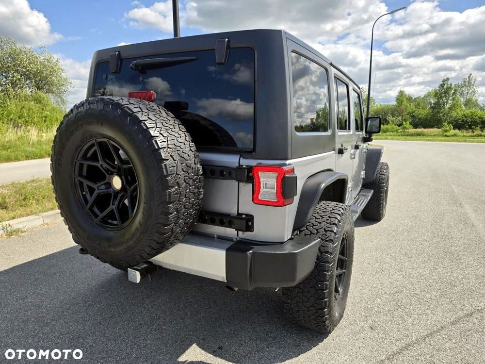Jeep Wrangler 3.6 Unlim Sahara - 15