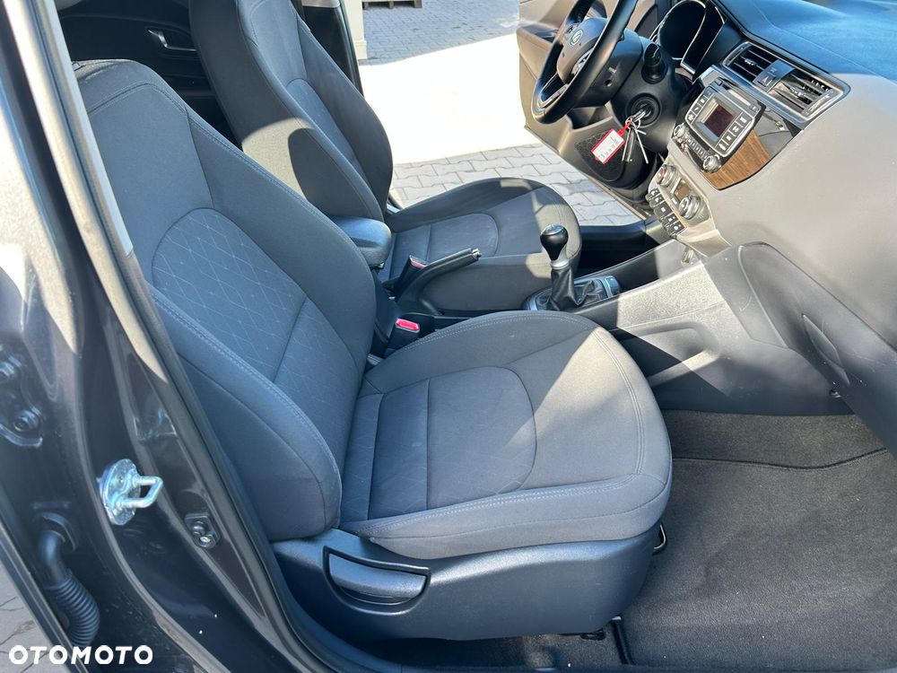 Kia Rio 1.2 M - 25