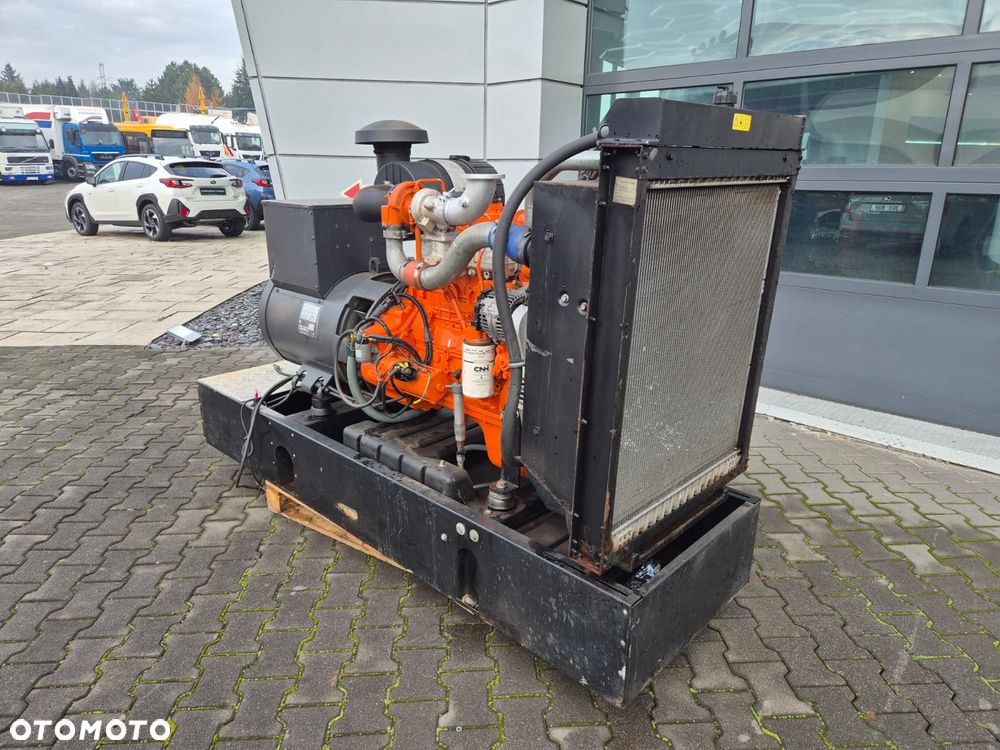 Mecalac Mecc Alte ECP34 2S4 - GENERATOR PRĄDU - ZEROWY PRZEBIEG - SDMO 2005 - SILNIKI NISKOWOLTOWE ABB M3HP - TRANSPORT - 2