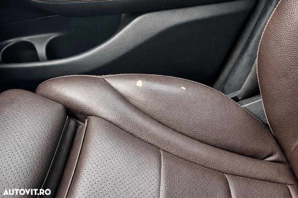 Mercedes-Benz GLC - 12