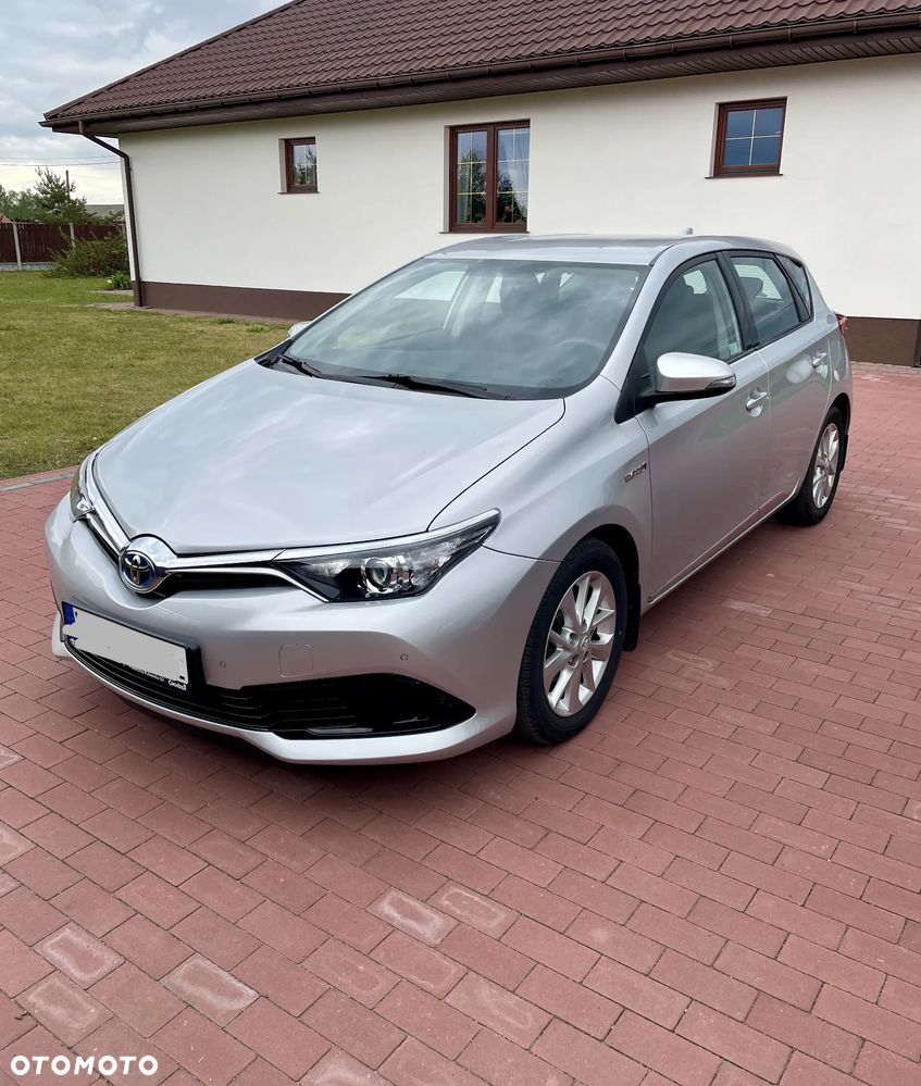 Toyota Auris Hybrid 135 Active - 4