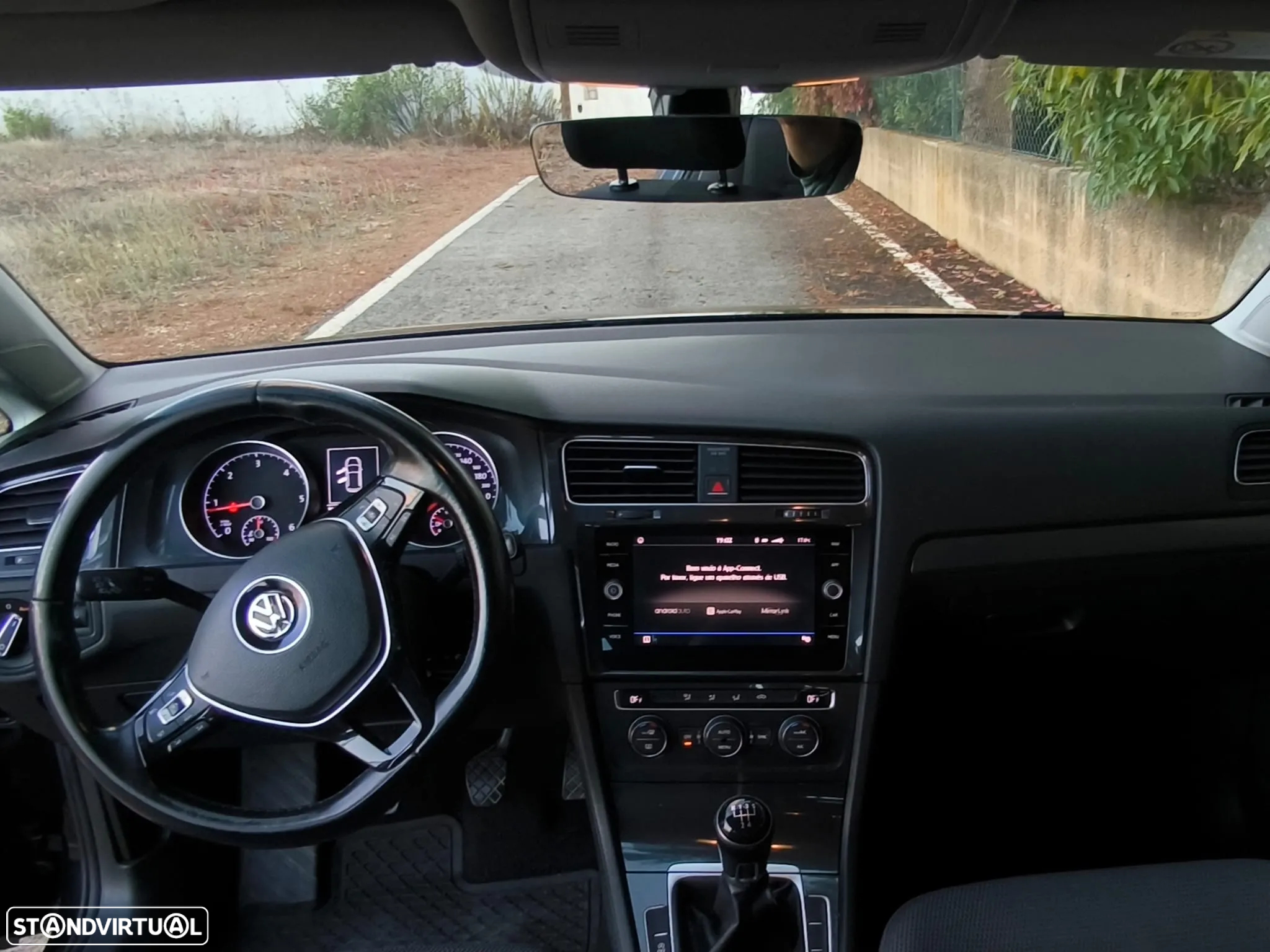 VW Golf 1.6 TDI Confortline - 3