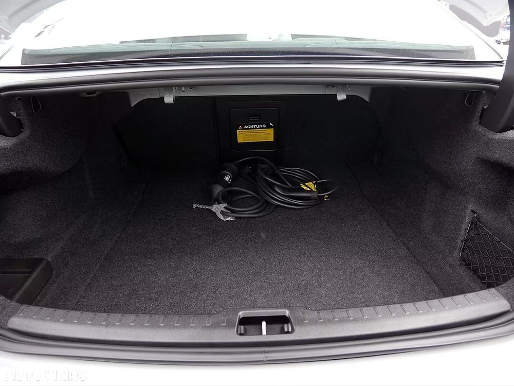 Volvo S60 T8 Recharge AWD Ultimate Dark - 18