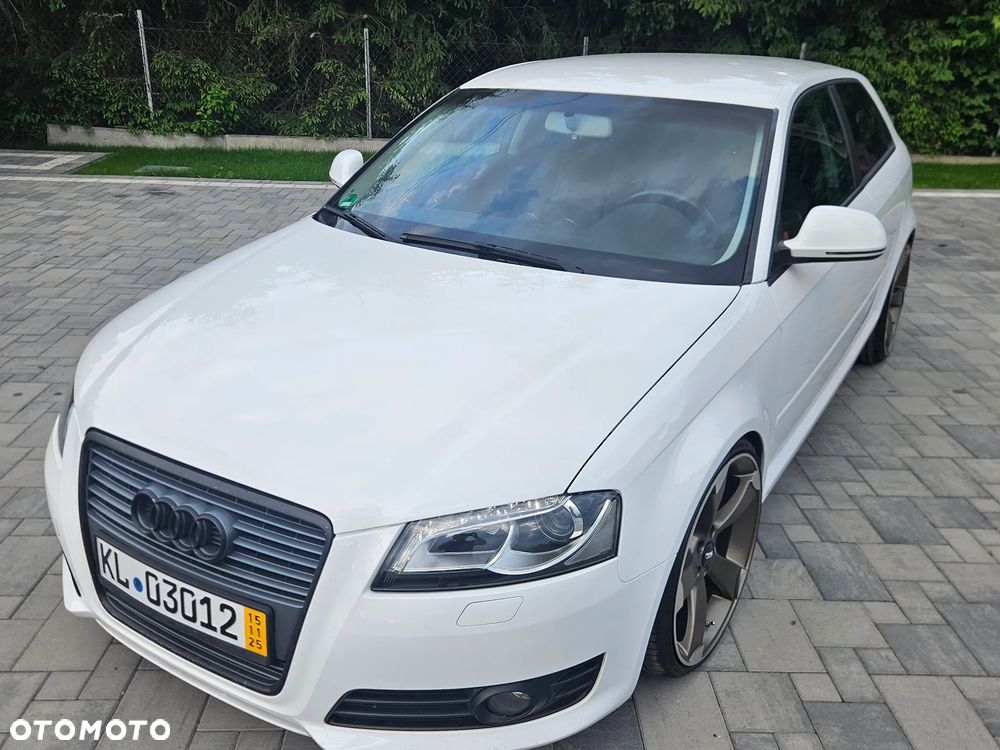 Audi A3 3-drzwiowe 1.6 Attraction - 10
