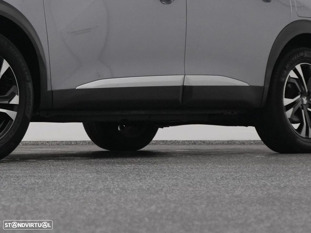 Peugeot e-2008 50 kWh Allure - 19
