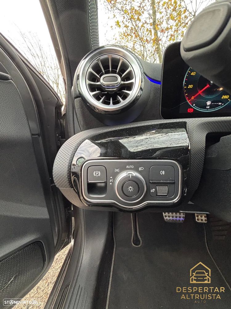 Mercedes-Benz A 250 e 8G-DCT AMG Line - 10