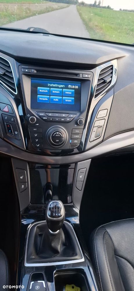 Hyundai i40 2.0 Premium - 11