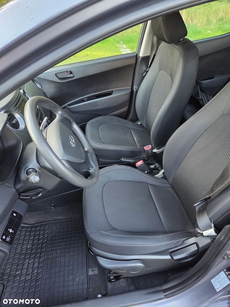 Hyundai i10 - 11