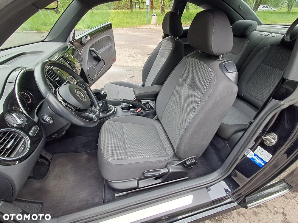 Volkswagen Beetle 1.6 TDI DPF Blue Motion Technologie Design - 14