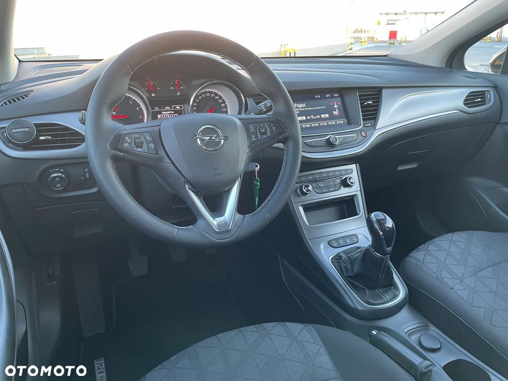Opel Astra 1.4 Turbo Start/Stop 120 Jahre - 32
